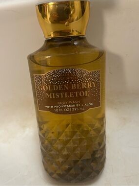 Bath & Body Works Golden Berry Mistletoe Body Wash - Gold